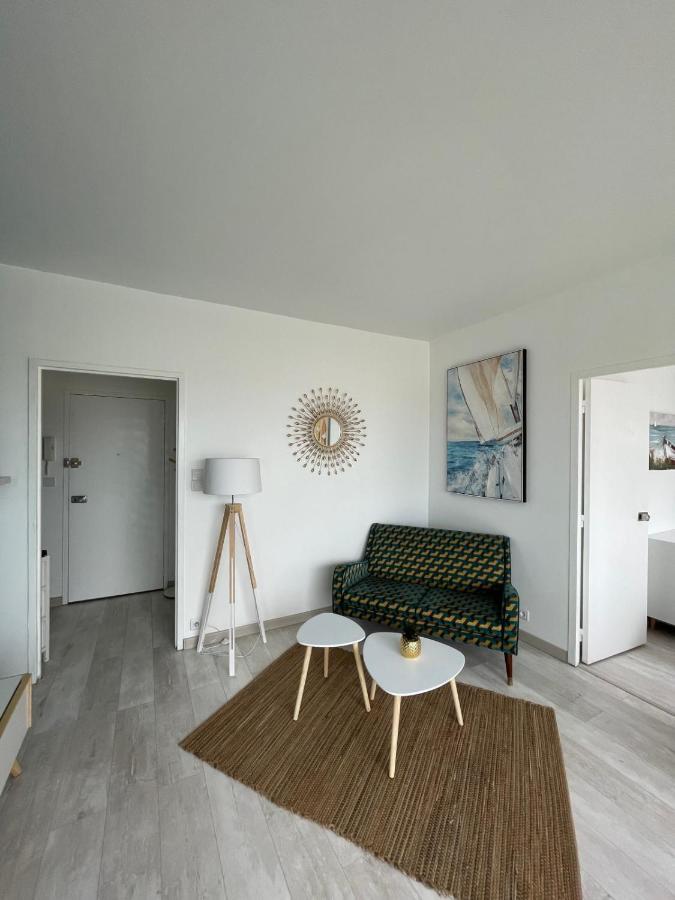 شقة Bright Nest - Open View - Residential Area لا روشيل المظهر الخارجي الصورة